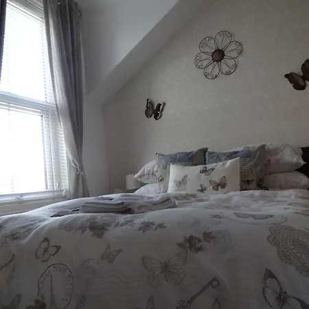 St Michael's Boutique Guest House, North Bay, With Free Parking And Fast Wi-fi 4*
