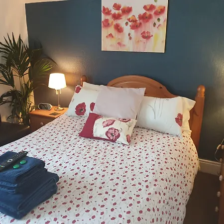 B&B St Michael's Boutique Guest House, North Bay, With Free Parking And Fast Wi-fi 4*