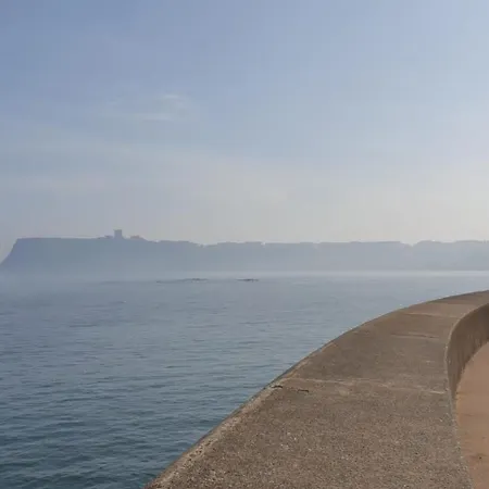 St Michael's Boutique B&b, North Bay, Scarborough, North Yorkshire, With Free Parking And Free Wi-fi Guest house 3*