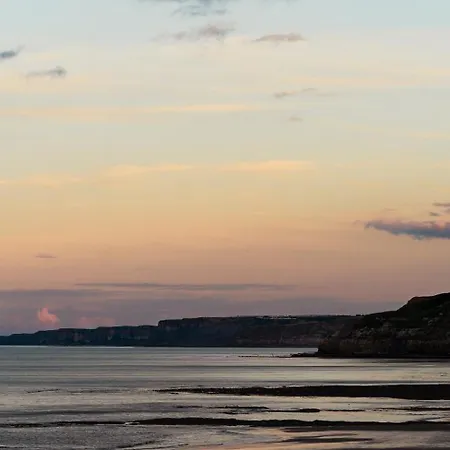 Guest house St Michael's Boutique B&b, North Bay, Scarborough, North Yorkshire, With Free Parking And Free Wi-fi
