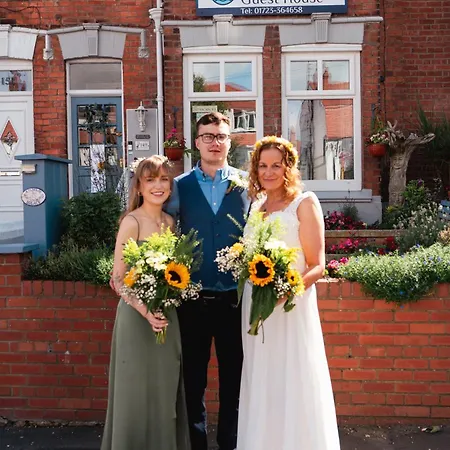 St Michael's Boutique B&b, North Bay, Scarborough, North Yorkshire, With Free Parking And Free Wi-fi Guest house