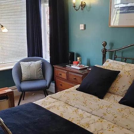 Guest house St Michael's Boutique B&b, North Bay, Scarborough, North Yorkshire, With Free Parking And Free Wi-fi 3*